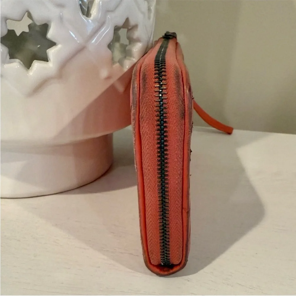 EUC-Bottega Veneta Coral Intrecciato Leather Long Wallet